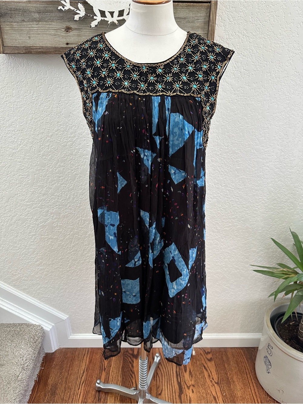 Anthropologie Moulinette Soeurs Black & Blue Sleeveless Beaded Dress size 4